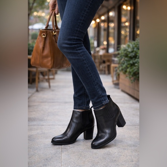 Michael Kors Shoes - Michael Kors Elegant Black Booties